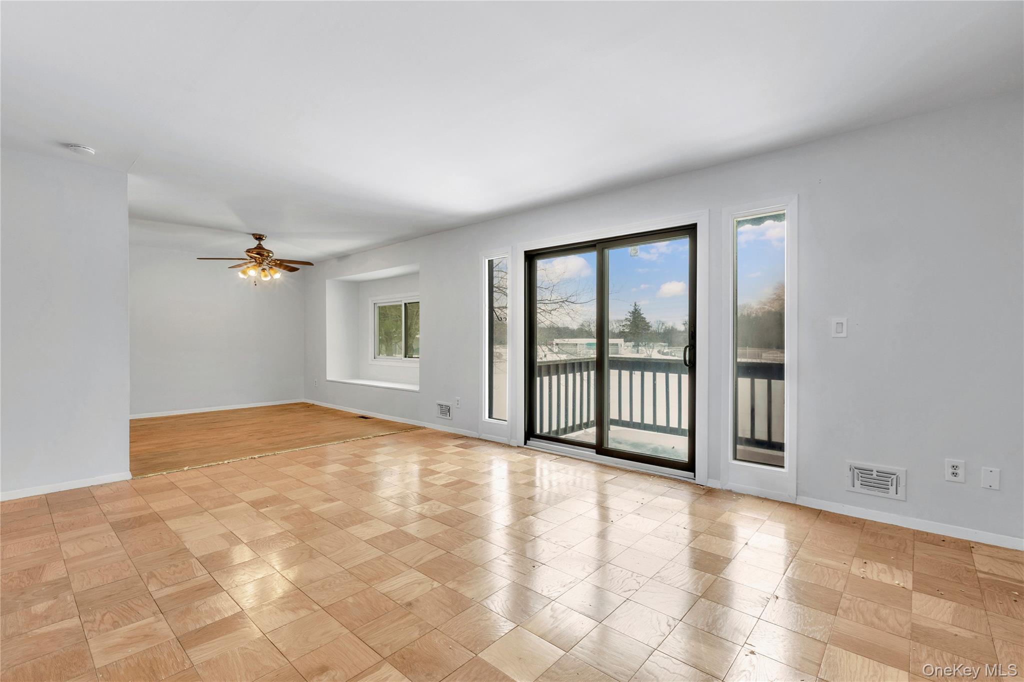 #7 photo, 51 Jefferson Oval, Yorktown Heights , NY 10598