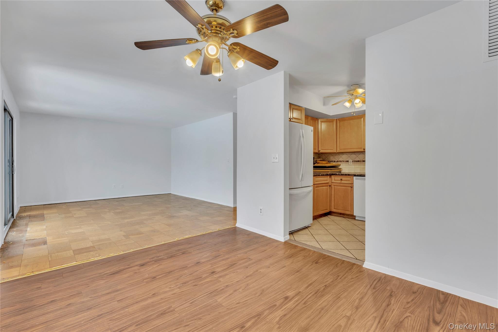 #8 photo, 51 Jefferson Oval, Yorktown Heights , NY 10598