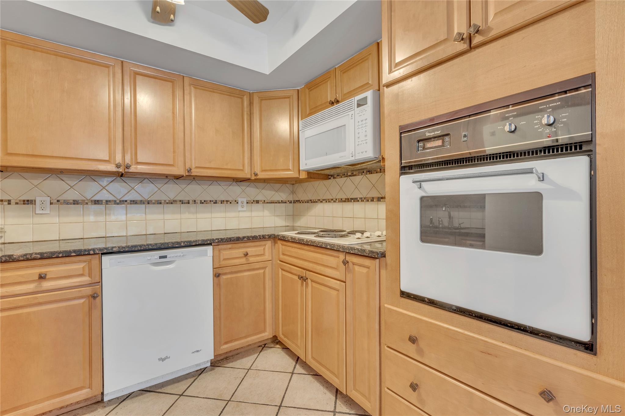 #9 photo, 51 Jefferson Oval, Yorktown Heights , NY 10598