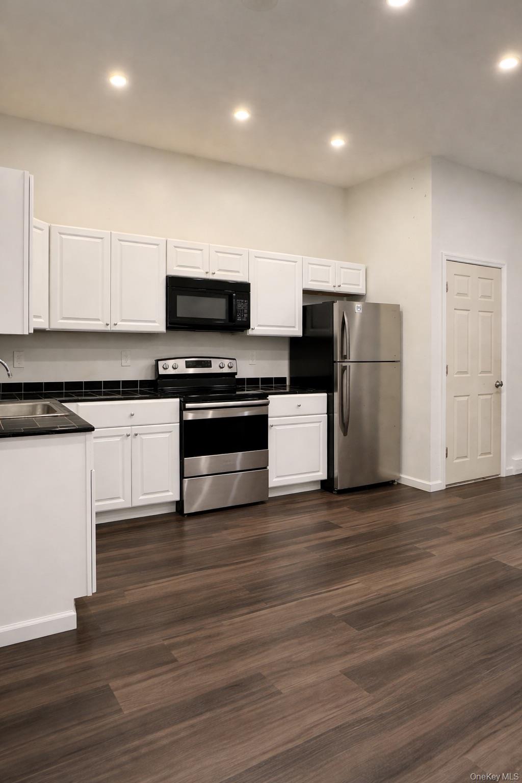 #1 photo, 420 Broadway, Monticello , NY 12701