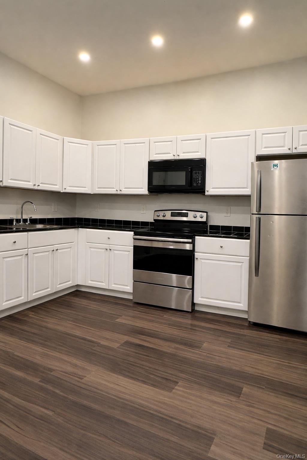 #2 photo, 420 Broadway, Monticello , NY 12701