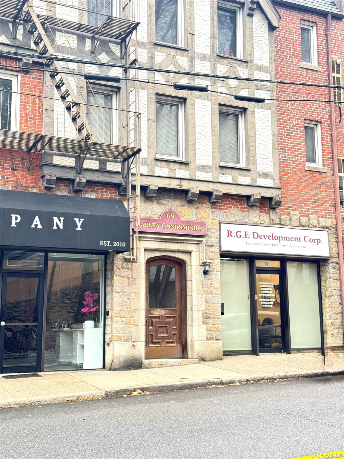 #2 photo, 69 Harney Road, Scarsdale , NY 10583