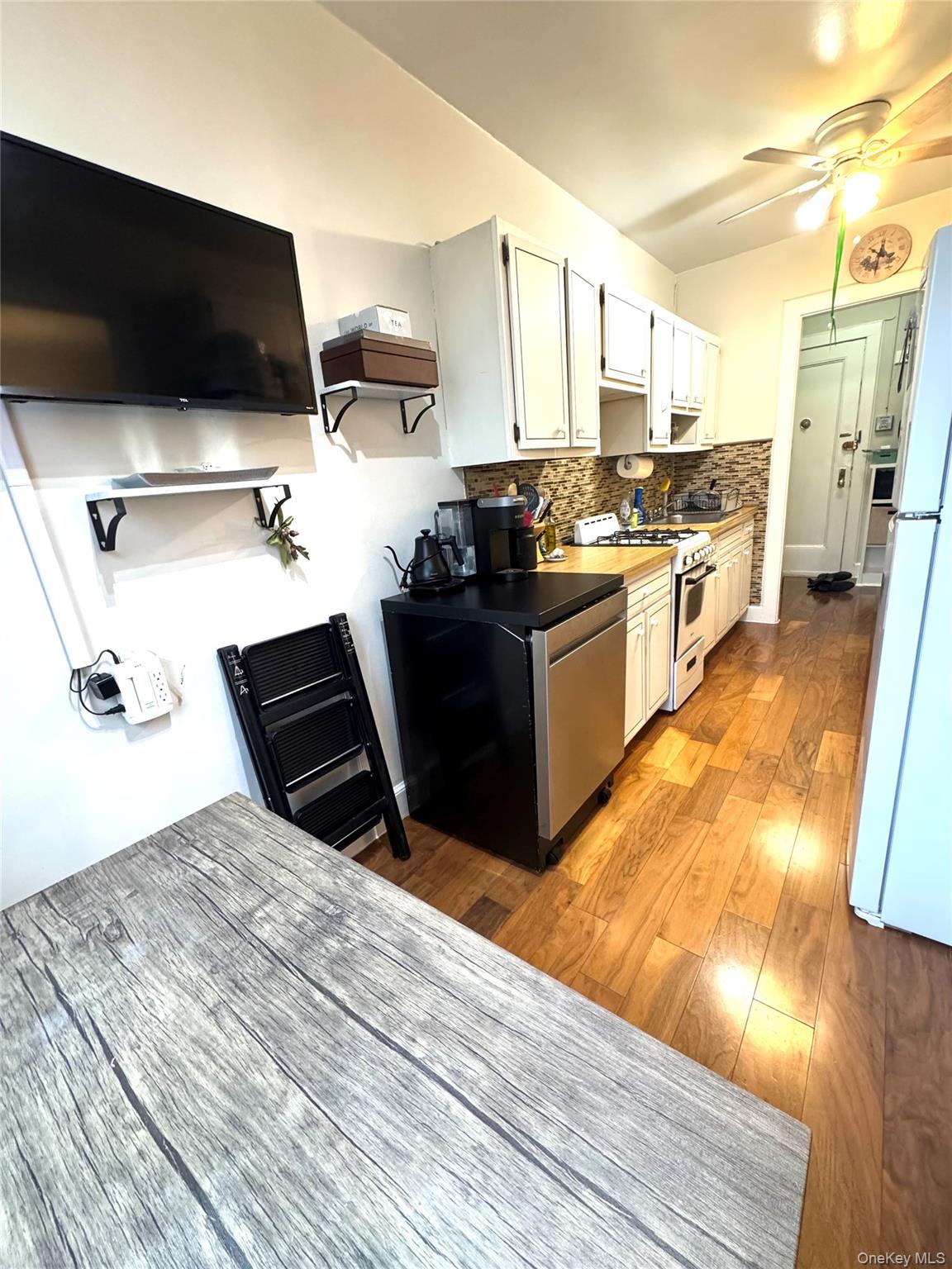 #9 photo, 69 Harney Road, Scarsdale , NY 10583