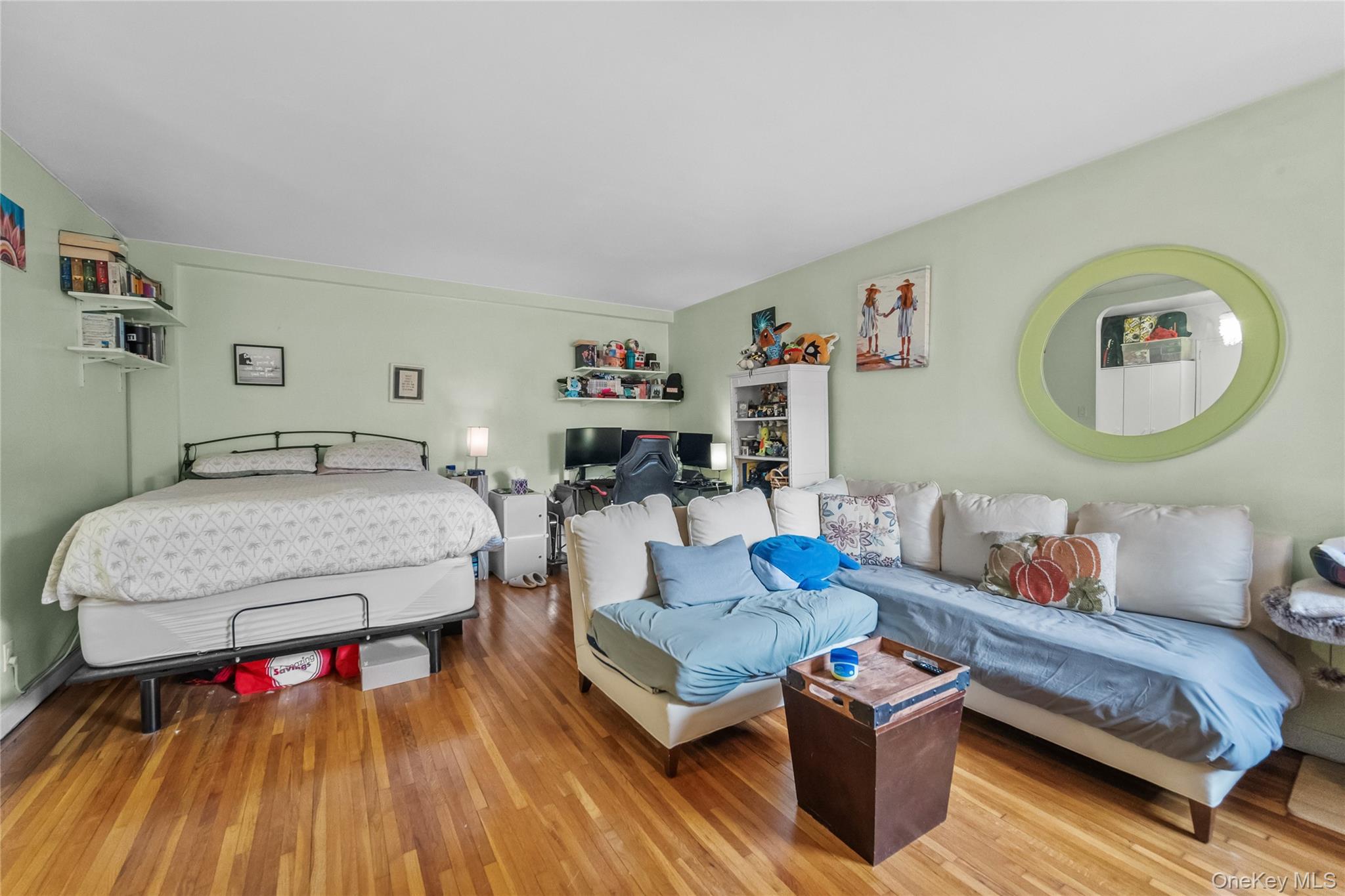 #4 photo, 142 Garth Road, Scarsdale , NY 10583