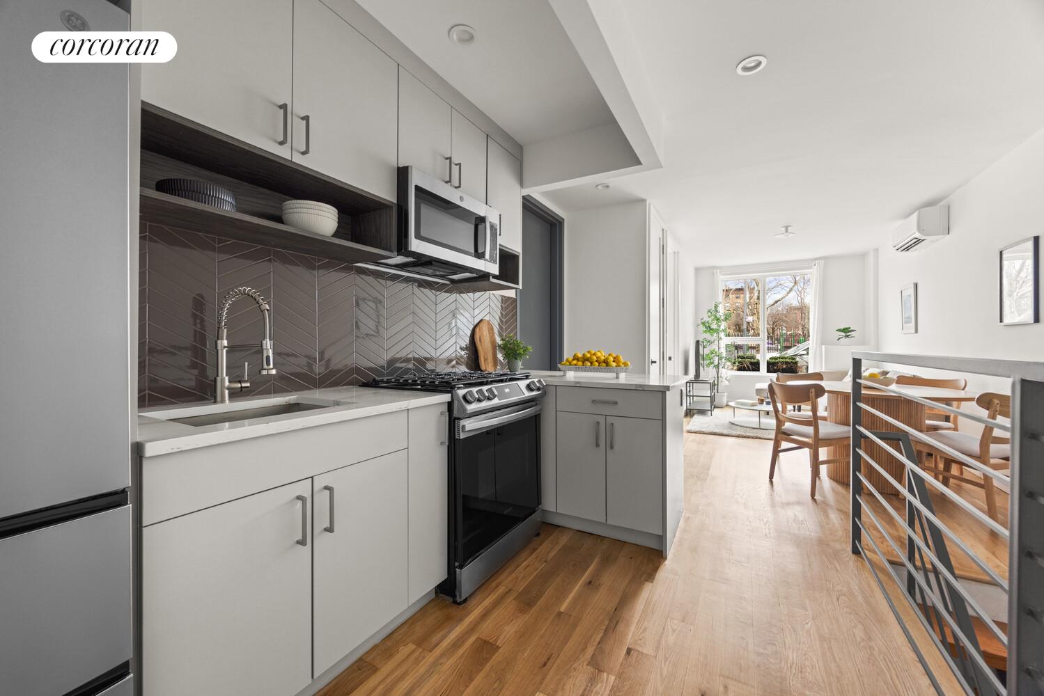 #5 photo, 88 MARION Street, ব্রুকলিন Stuyvesant Heights , NY 11233