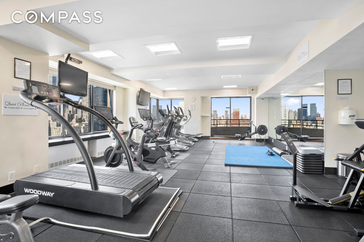 #17 photo, 400 E 70th Street, Lenox Hill , NY 10021