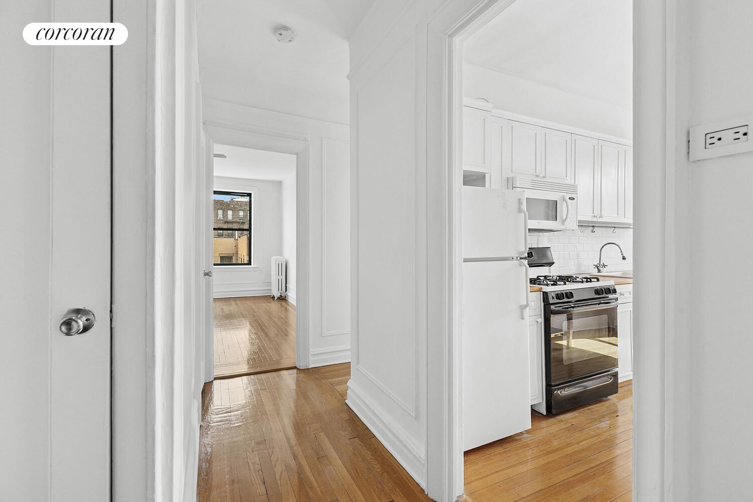 #8 photo, 860 W 181ST Street, ম্যানহাটন Hudson Heights , NY 10033