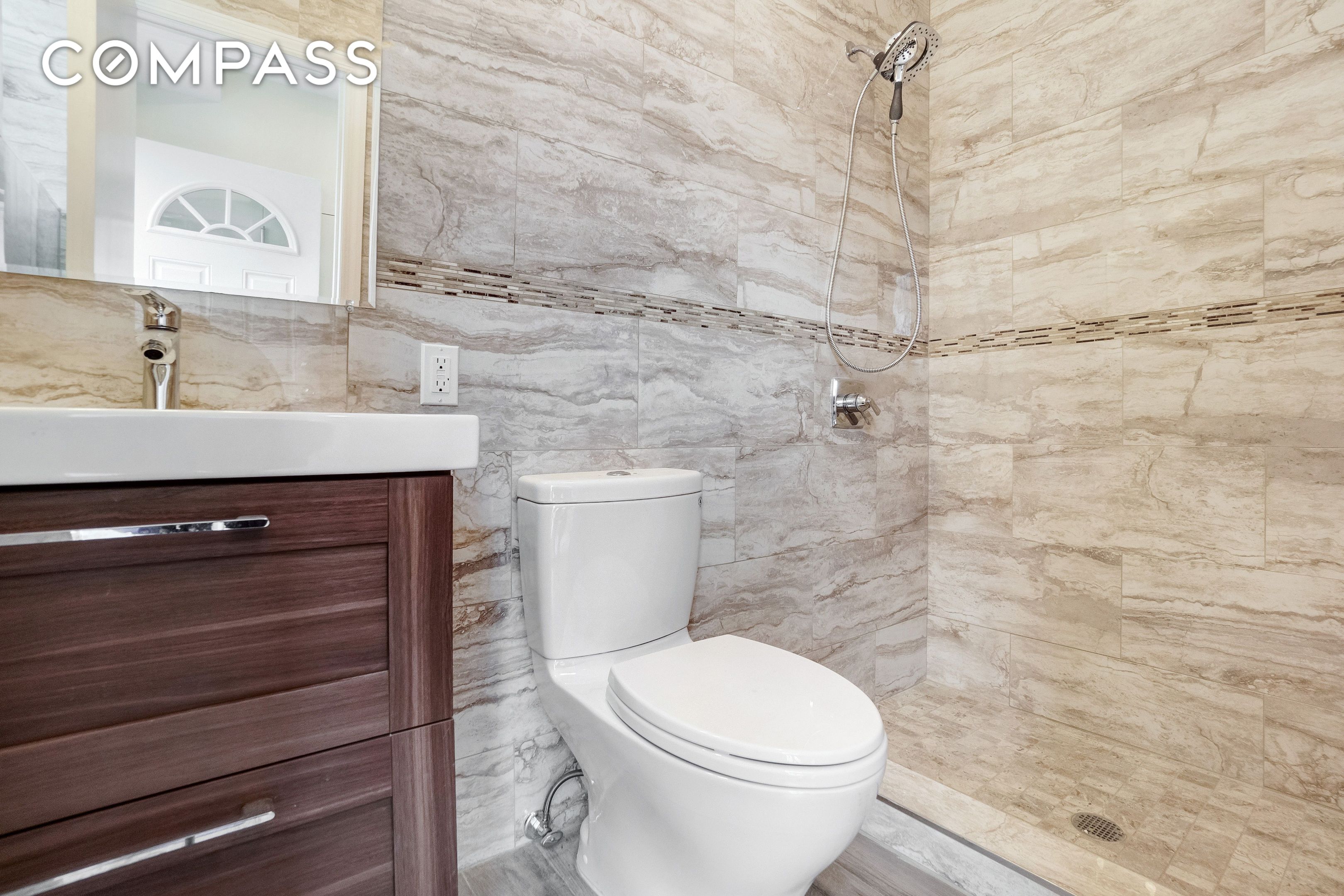 #19 photo, 407 Oceanview Avenue, ব্রুকলিন Brighton Beach , NY 11235