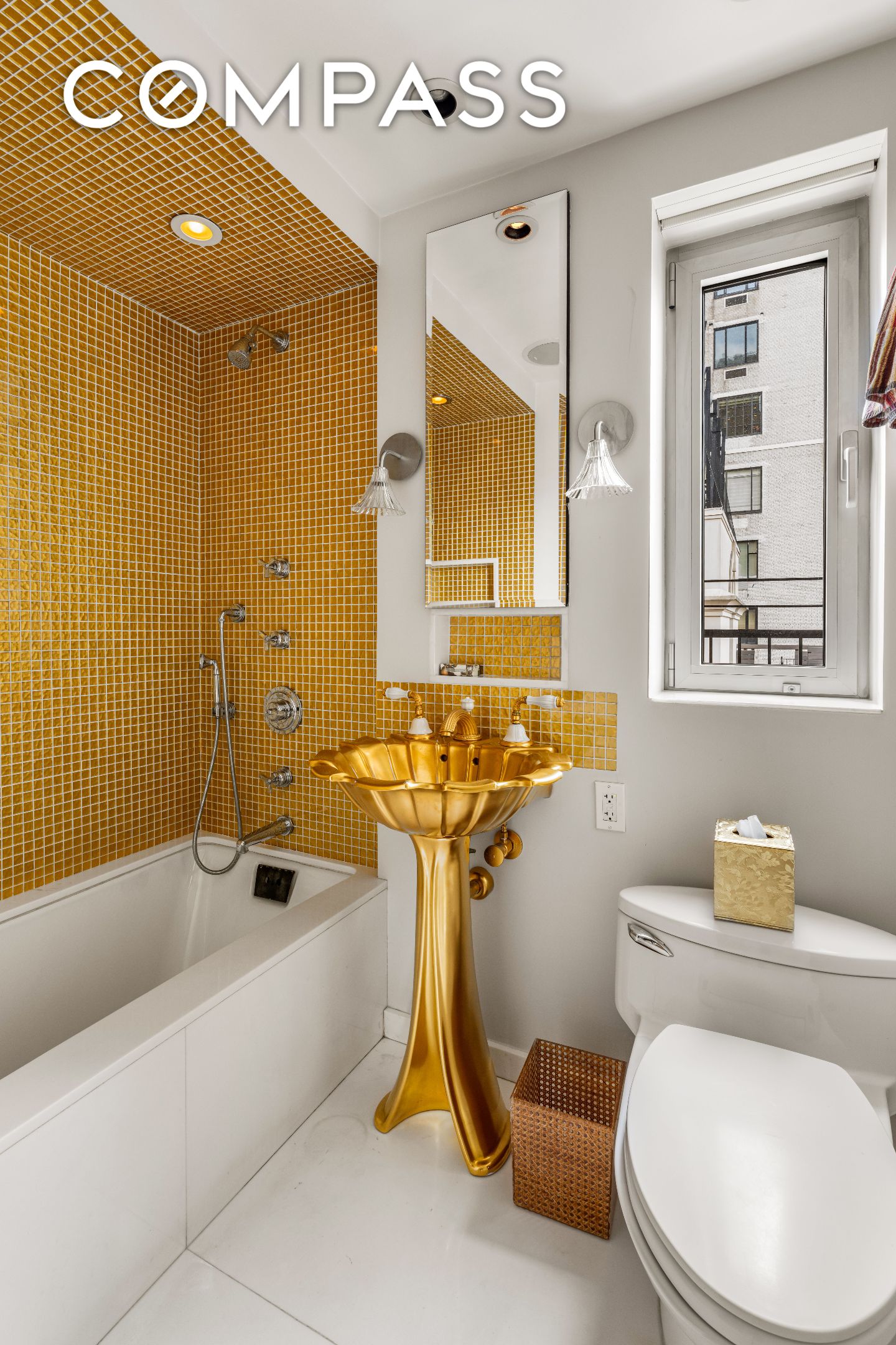 #9 photo, 120 Central Park S, ম্যানহাটন Central Park South , NY 10019