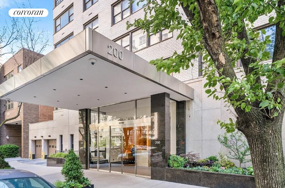 #13 photo, 200 E 74TH Street, Lenox Hill , NY 10021