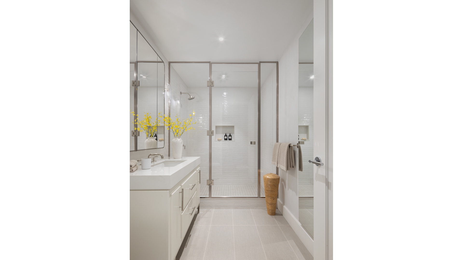 #12 photo, 212 W 72ND Street, ম্যানহাটন Lincoln Square , NY 10023