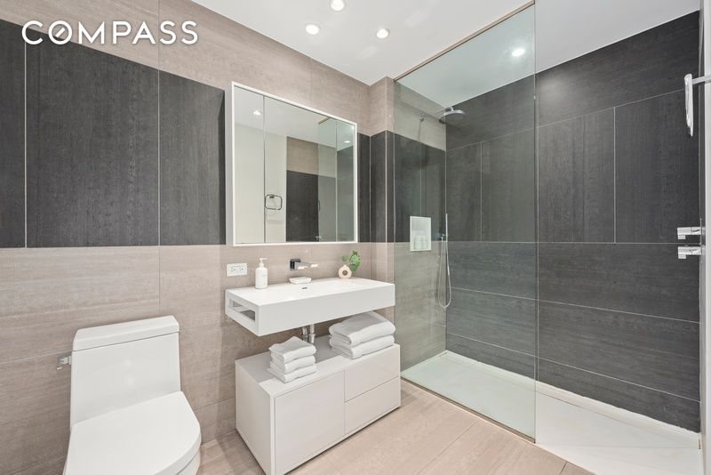 #4 photo, 540 W 49th Street, 曼哈顿 中城西区 Hell's Kitchen , NY 10019