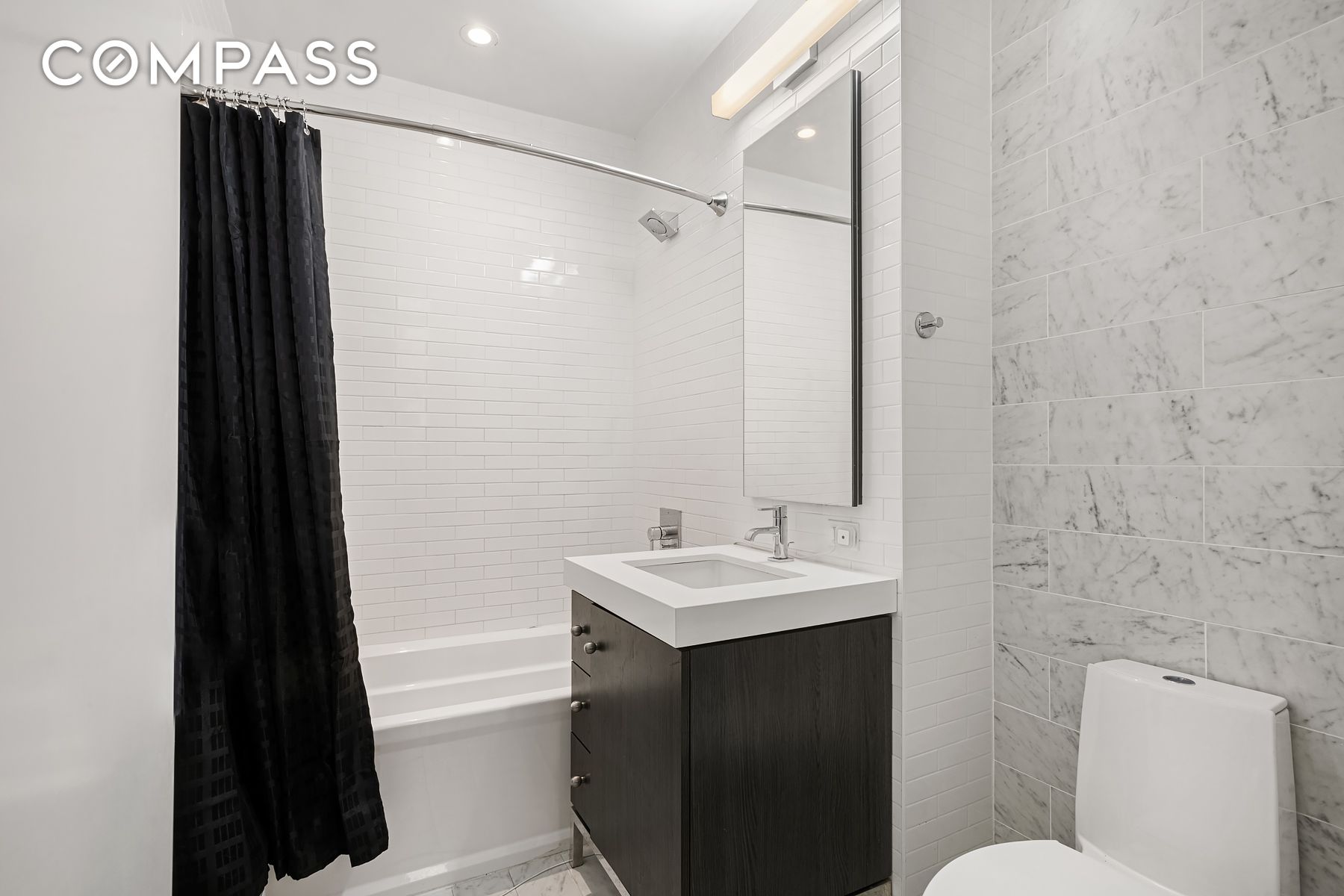 #7 photo, 416 W 52nd Street, ম্যানহাটন Hell's Kitchen , NY 10019