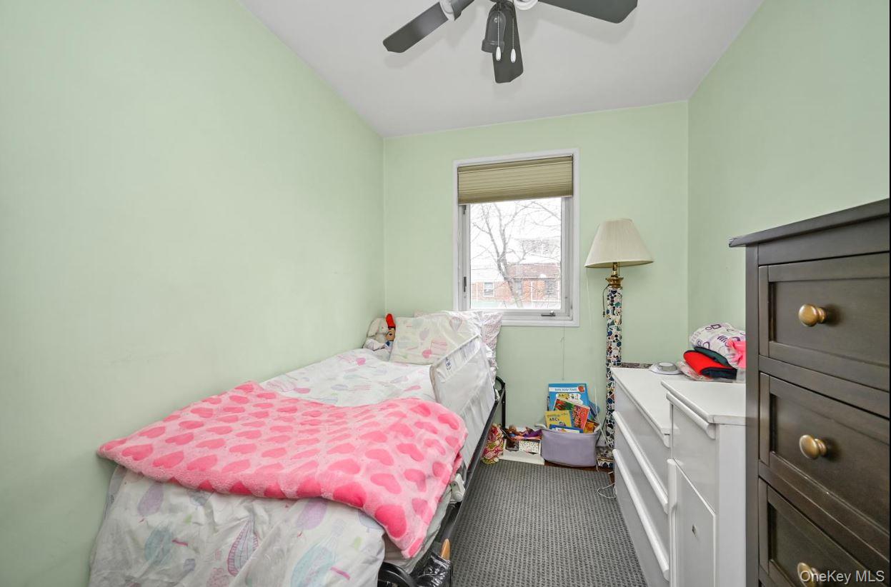 #11 photo, 144-37 68th Avenue, কুইন্‌স Kew Garden Hills , NY 11367