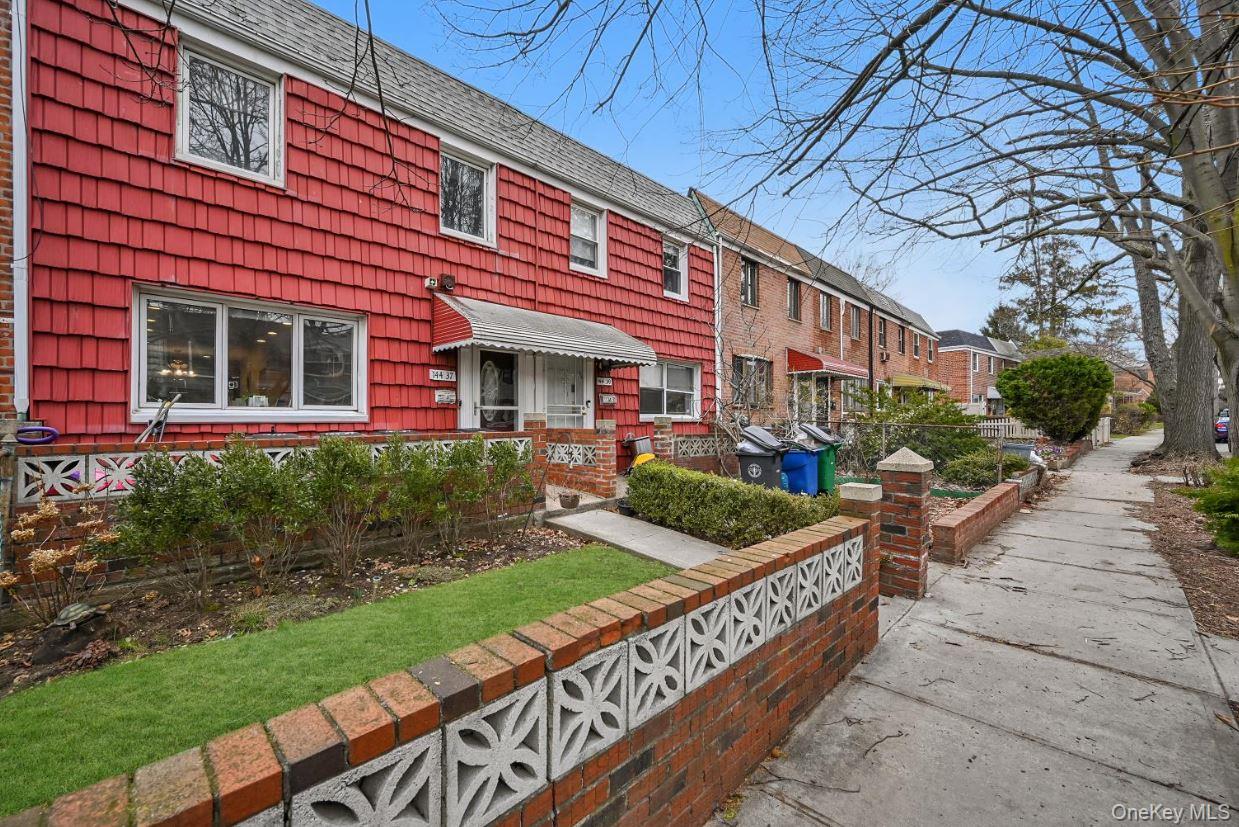 #14 photo, 144-37 68th Avenue, কুইন্‌স Kew Garden Hills , NY 11367