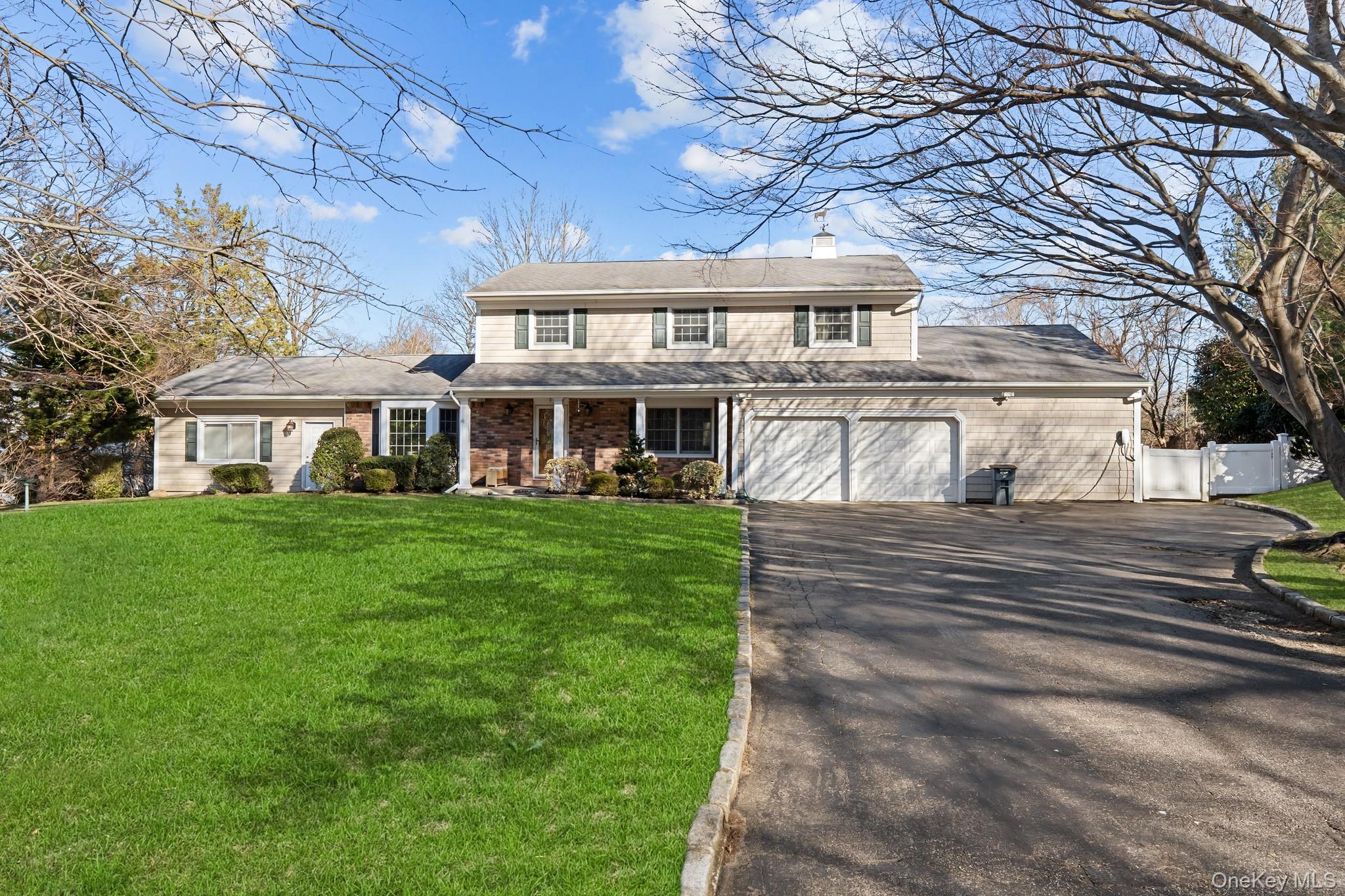 #1 photo, 19 Austin Lane, 롱 아일랜드 Elwood , NY 11743