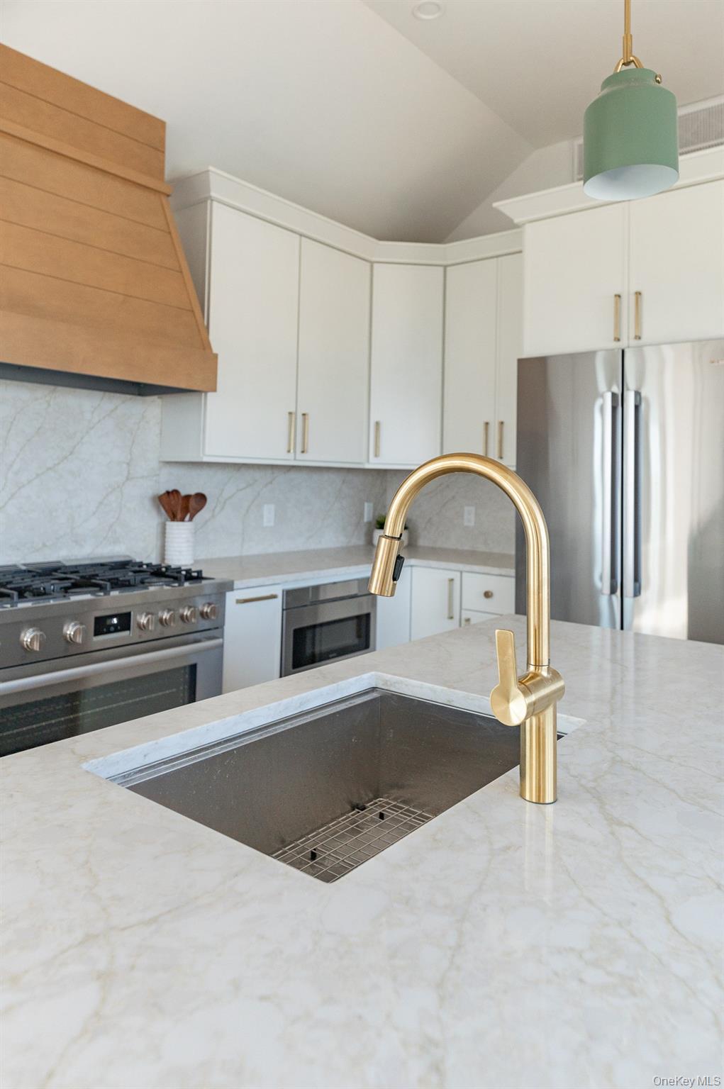 #5 photo, 319 Wilmot Road, সাফোক কাউন্টি Ocean Beach , NY 11770