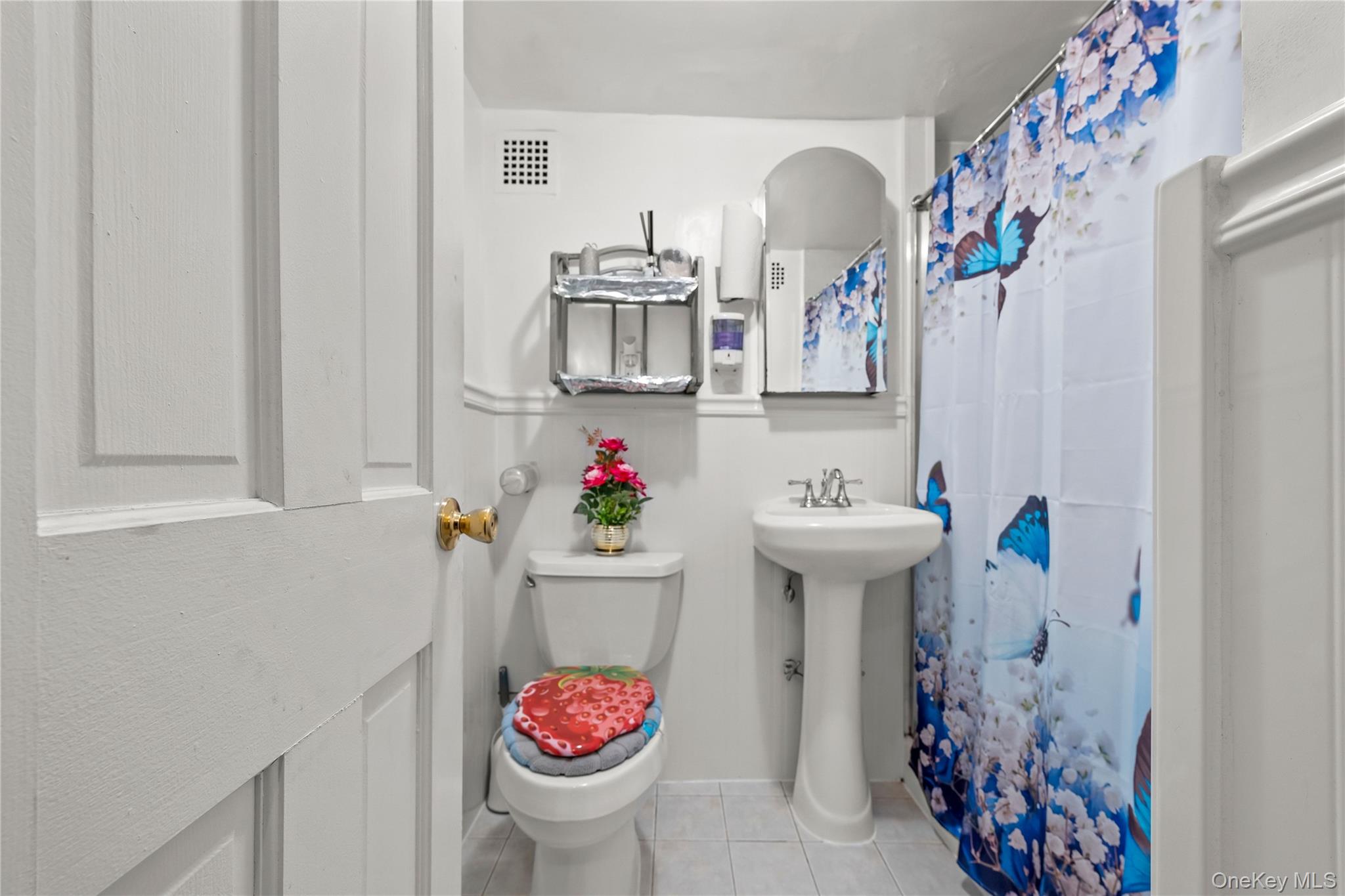 #13 photo, 9820 62nd Drive, Rego Park , NY 11374