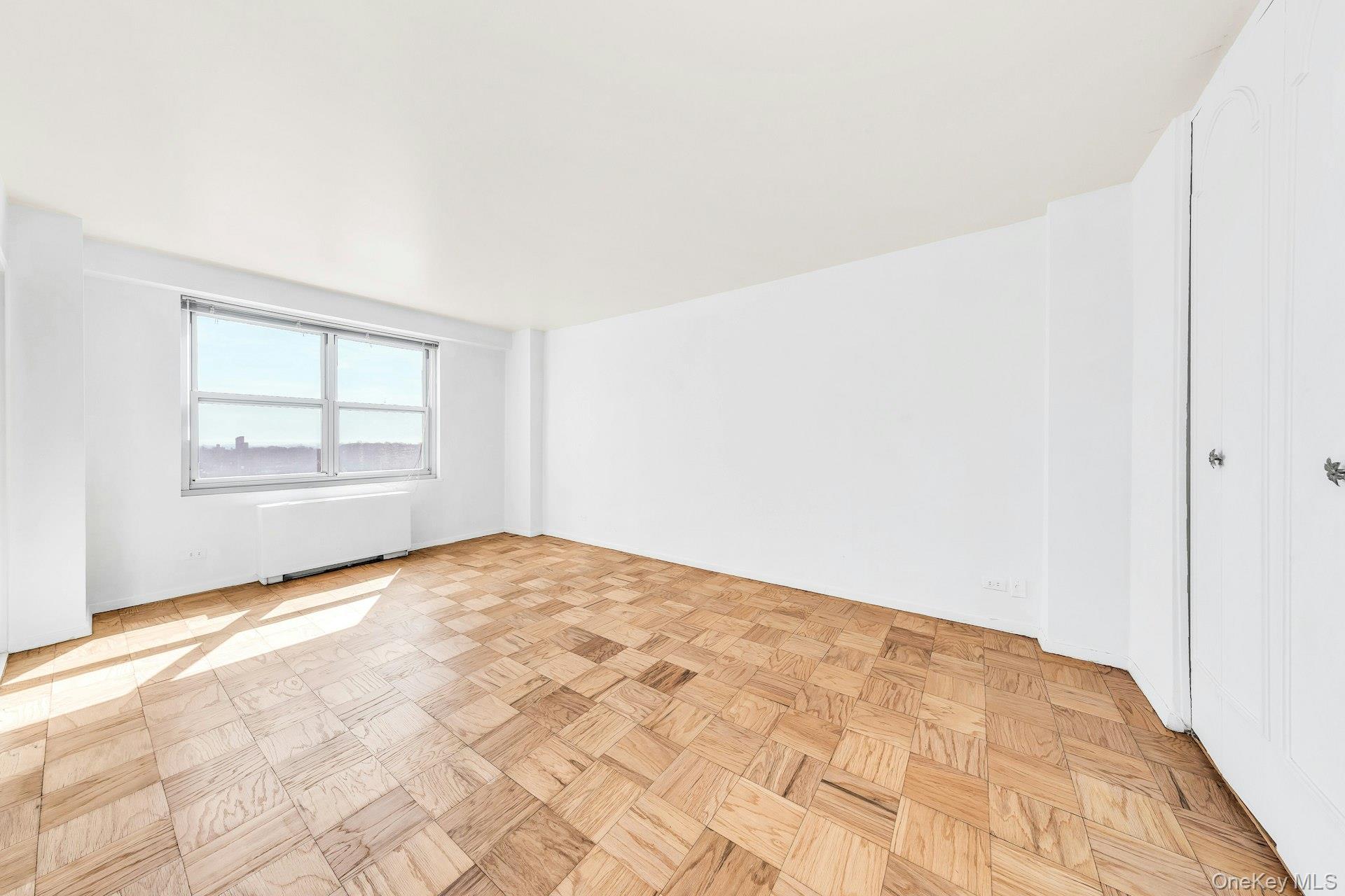 #8 photo, 110-11 Queens Boulevard, কুইন্‌স Forest Hills , NY 11375