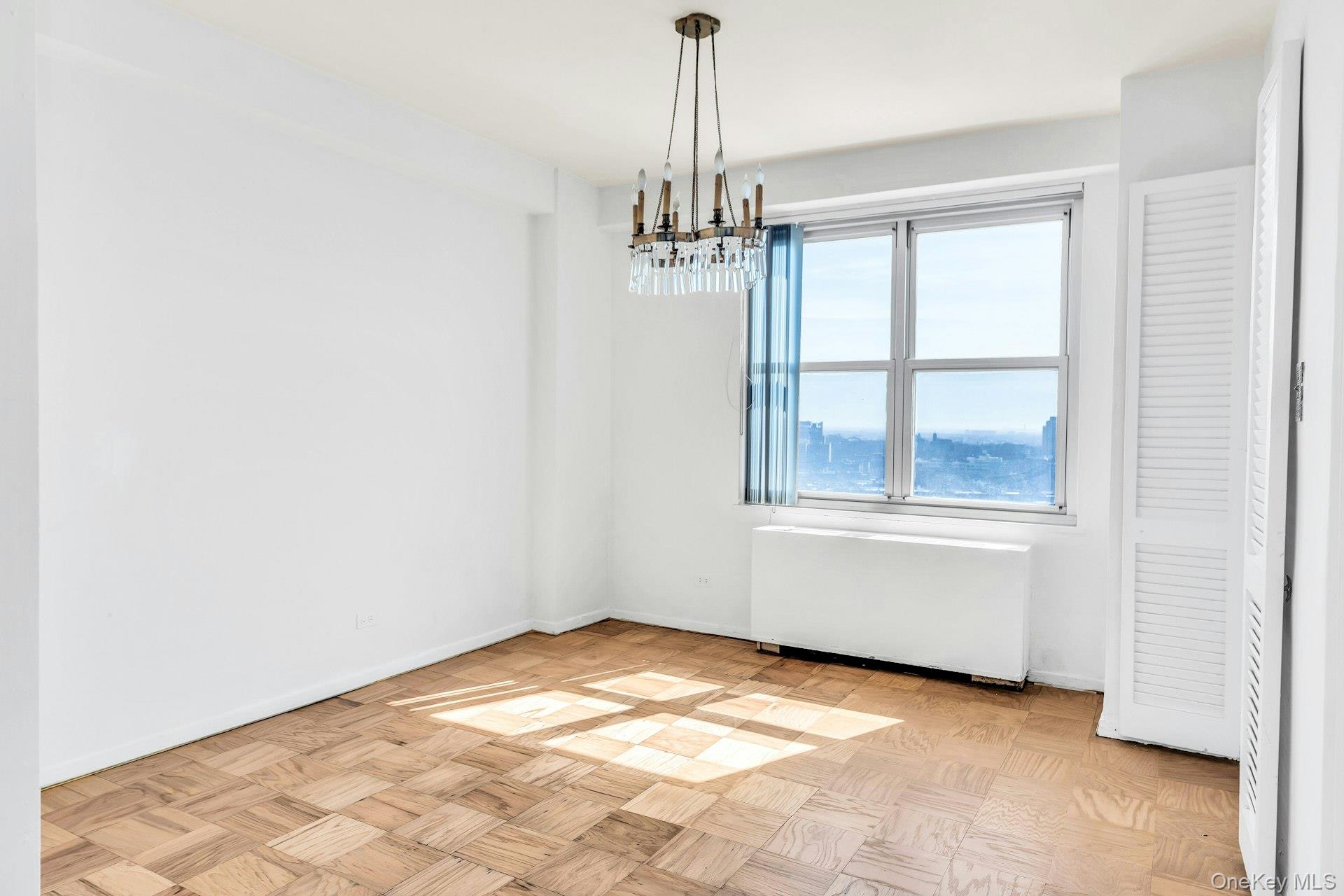 #9 photo, 110-11 Queens Boulevard, কুইন্‌স Forest Hills , NY 11375