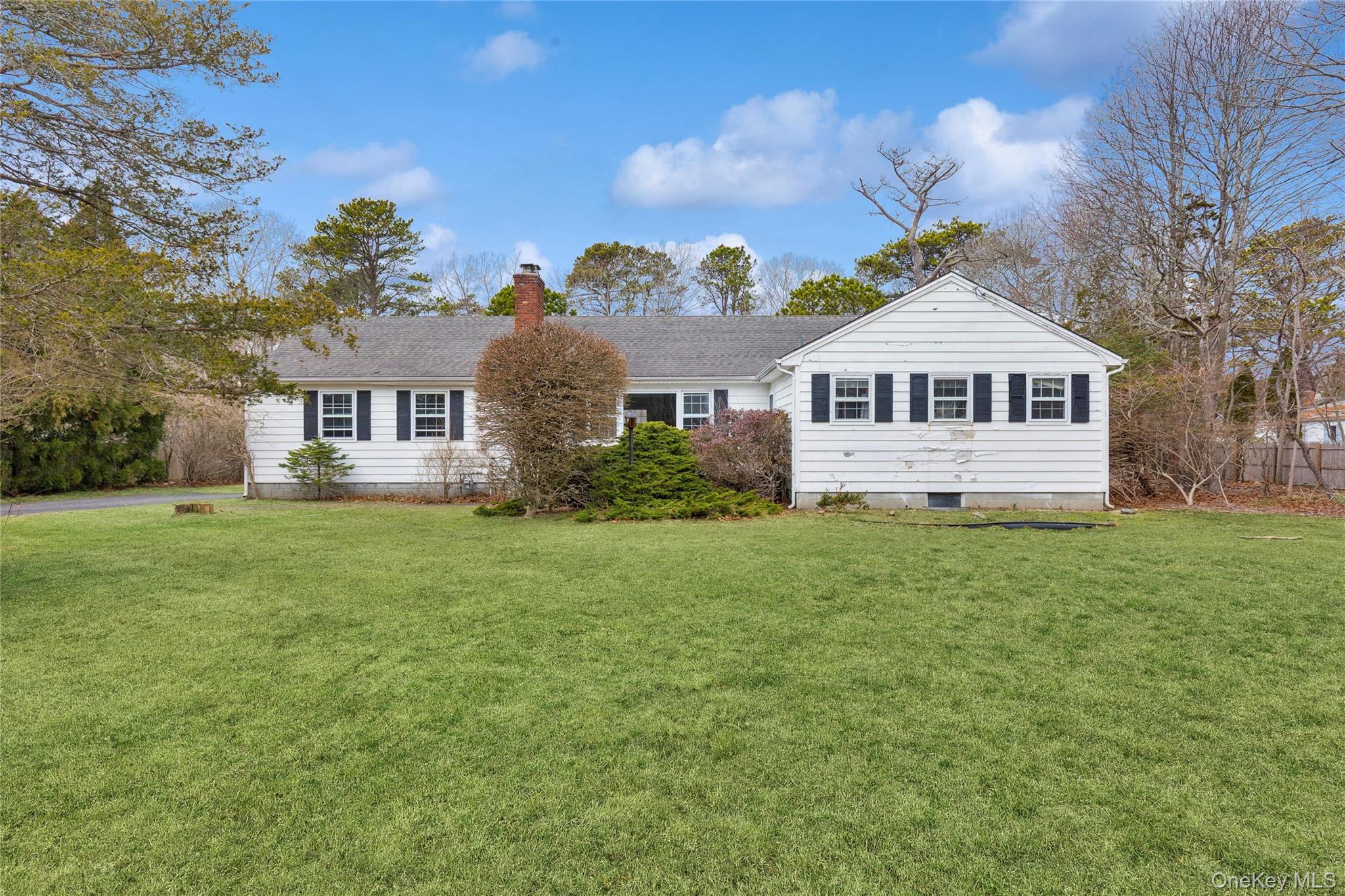 #1 photo, 4 E Rampasture Road, Hampton Bays , NY 11946