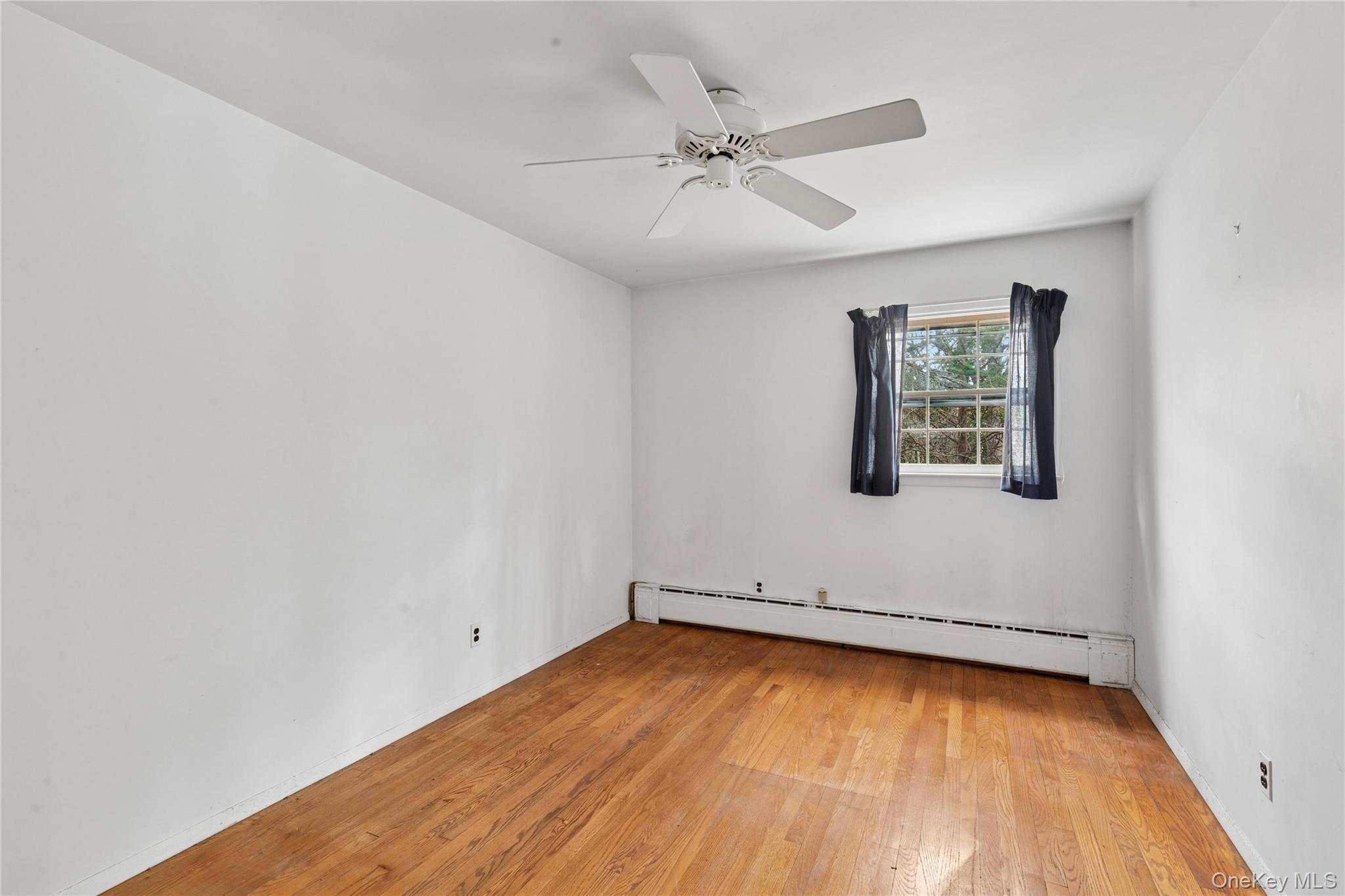 #7 photo, 4 E Rampasture Road, Hampton Bays , NY 11946