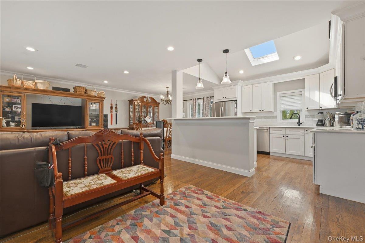 #13 photo, 1419 Eric Lane, নাসাউ কাউন্টি East Meadow , NY 11554