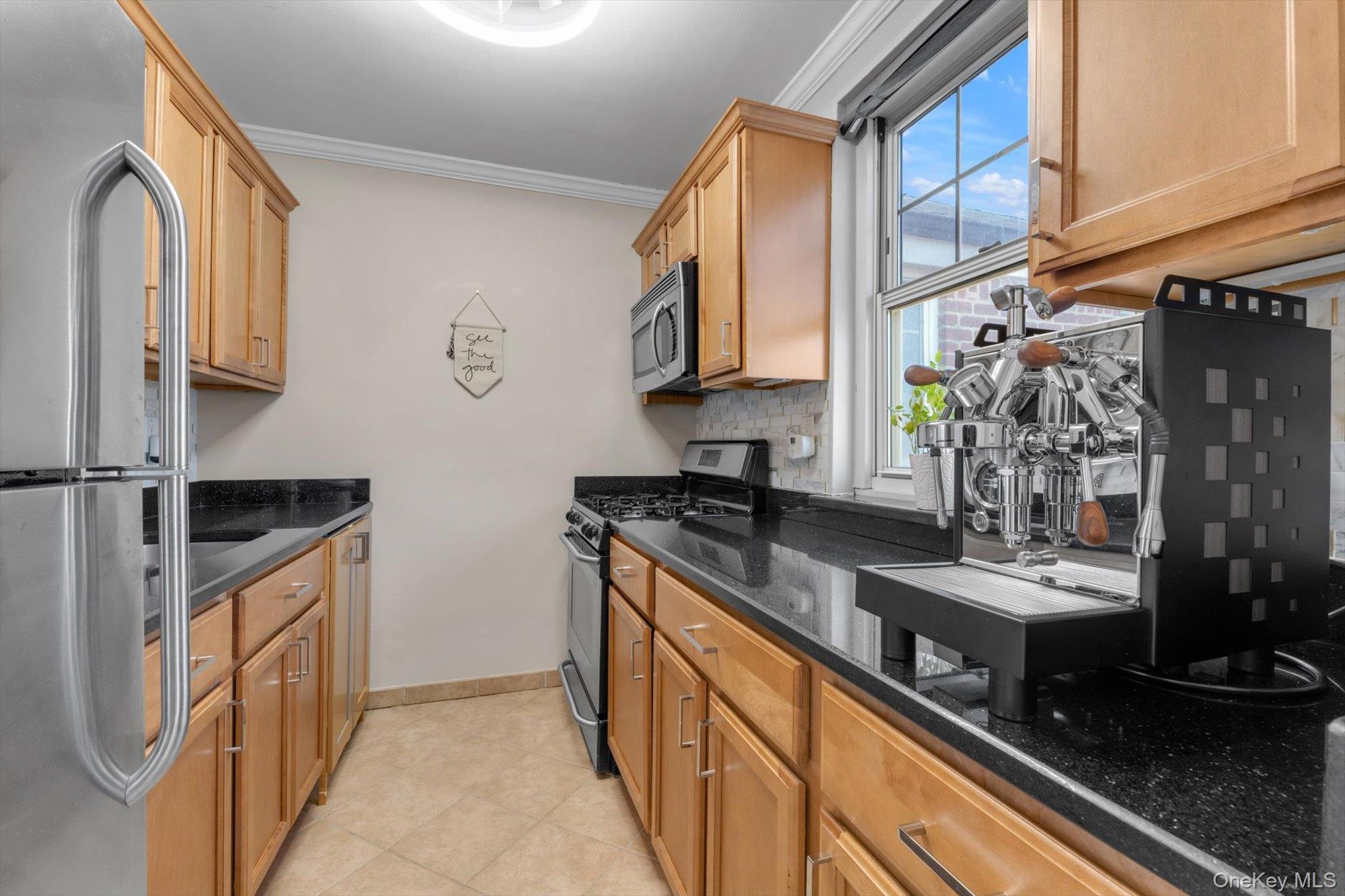 #6 photo, 60-22 251st Street, কুইন্‌স Little Neck , NY 11362