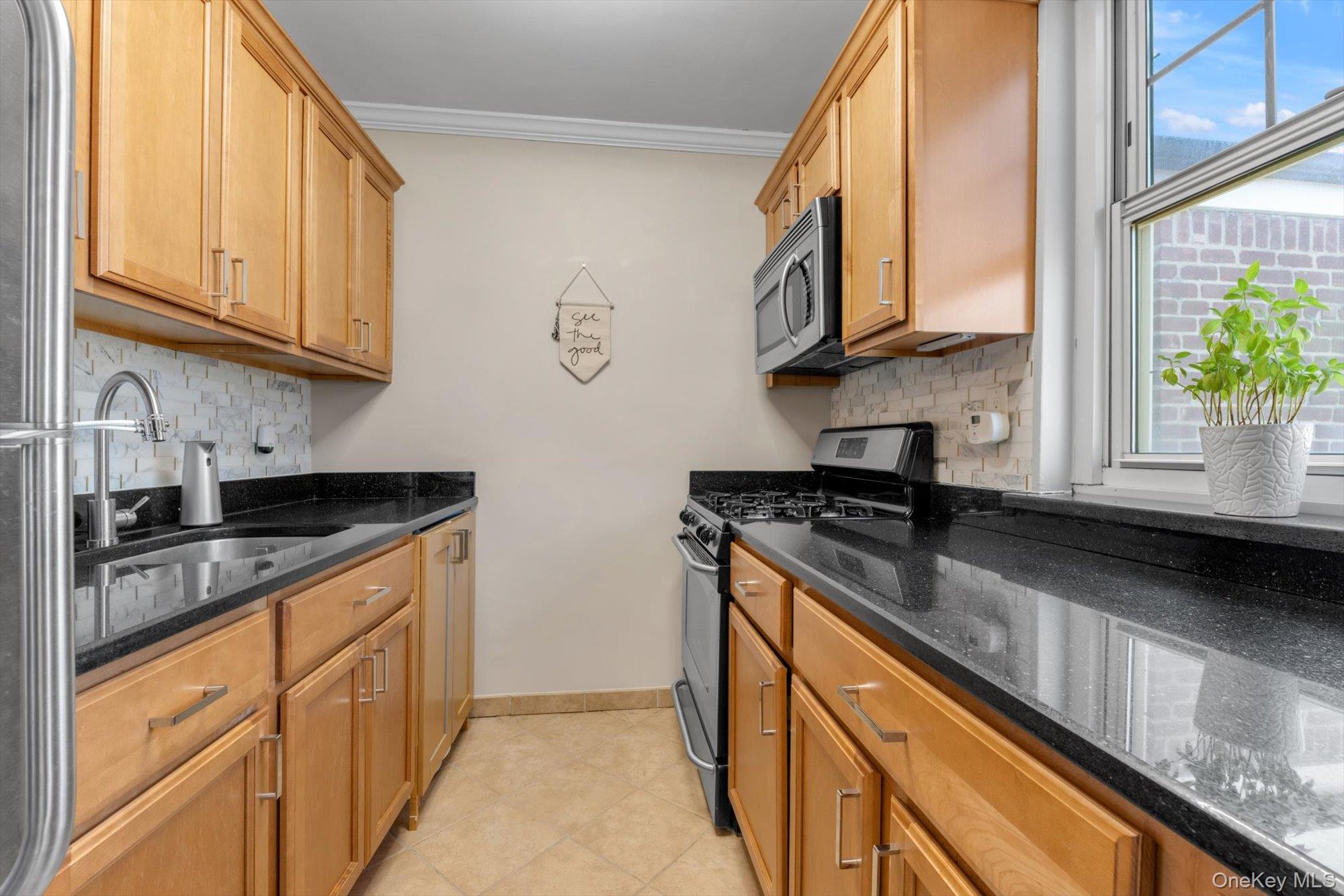 #7 photo, 60-22 251st Street, কুইন্‌স Little Neck , NY 11362