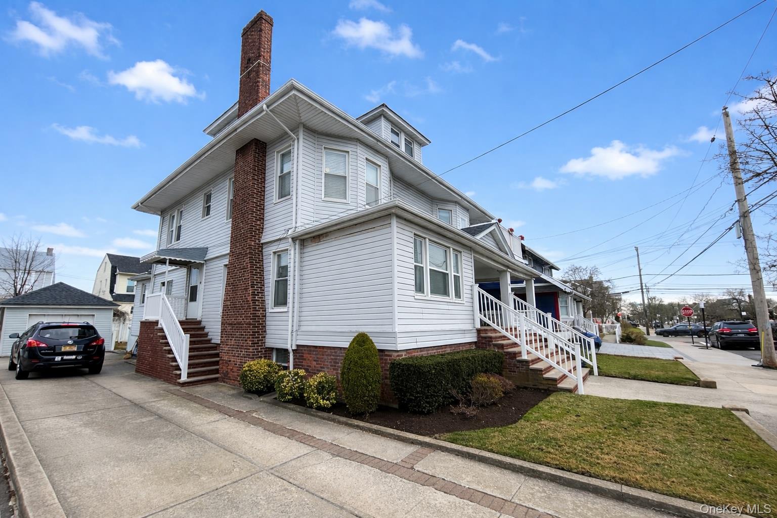 #2 photo, 406 Beach 131st Street, কুইন্‌স Belle Harbor , NY 11694