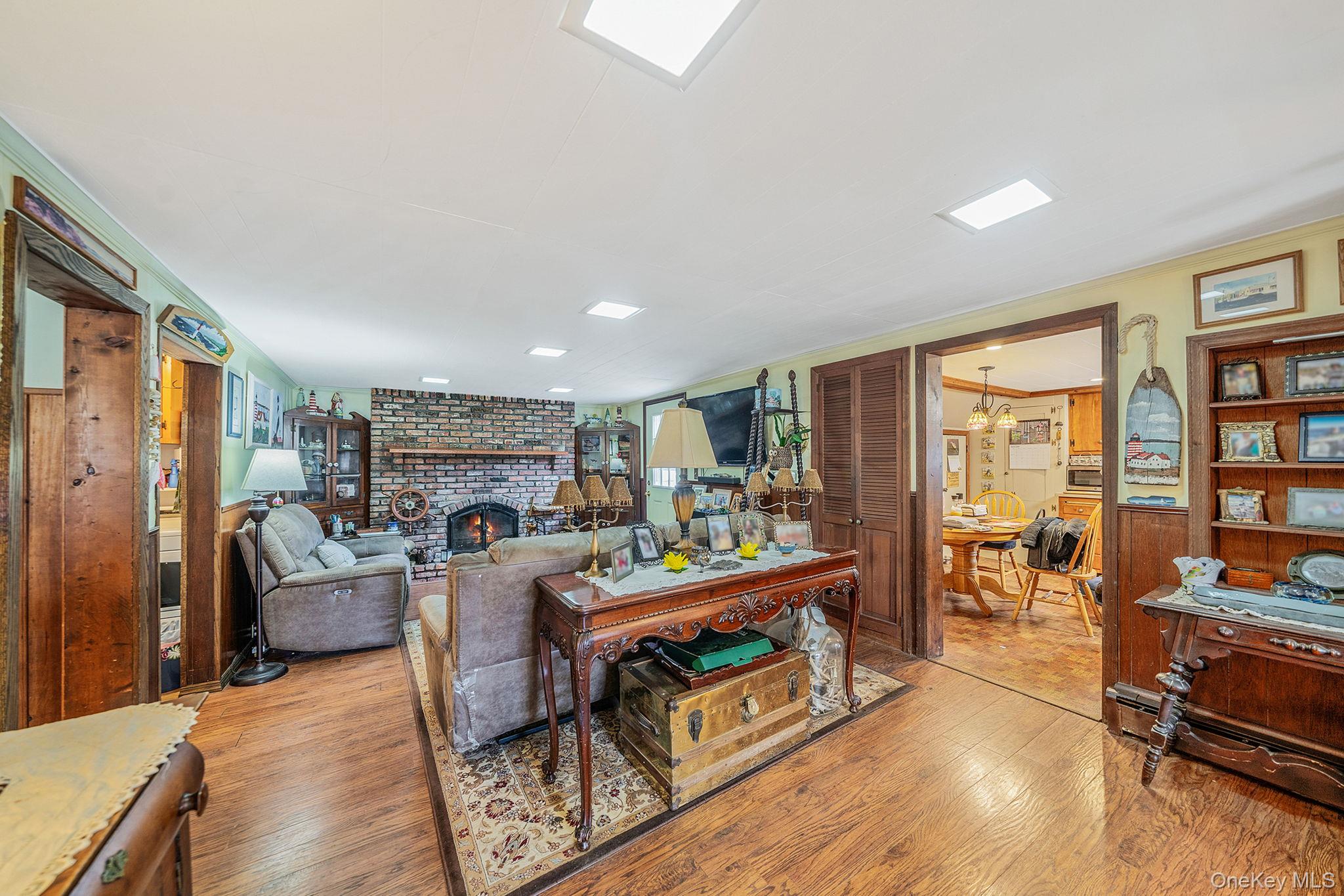 #11 photo, 43 Wiggins Avenue, সাফোক কাউন্টি Patchogue , NY 11772