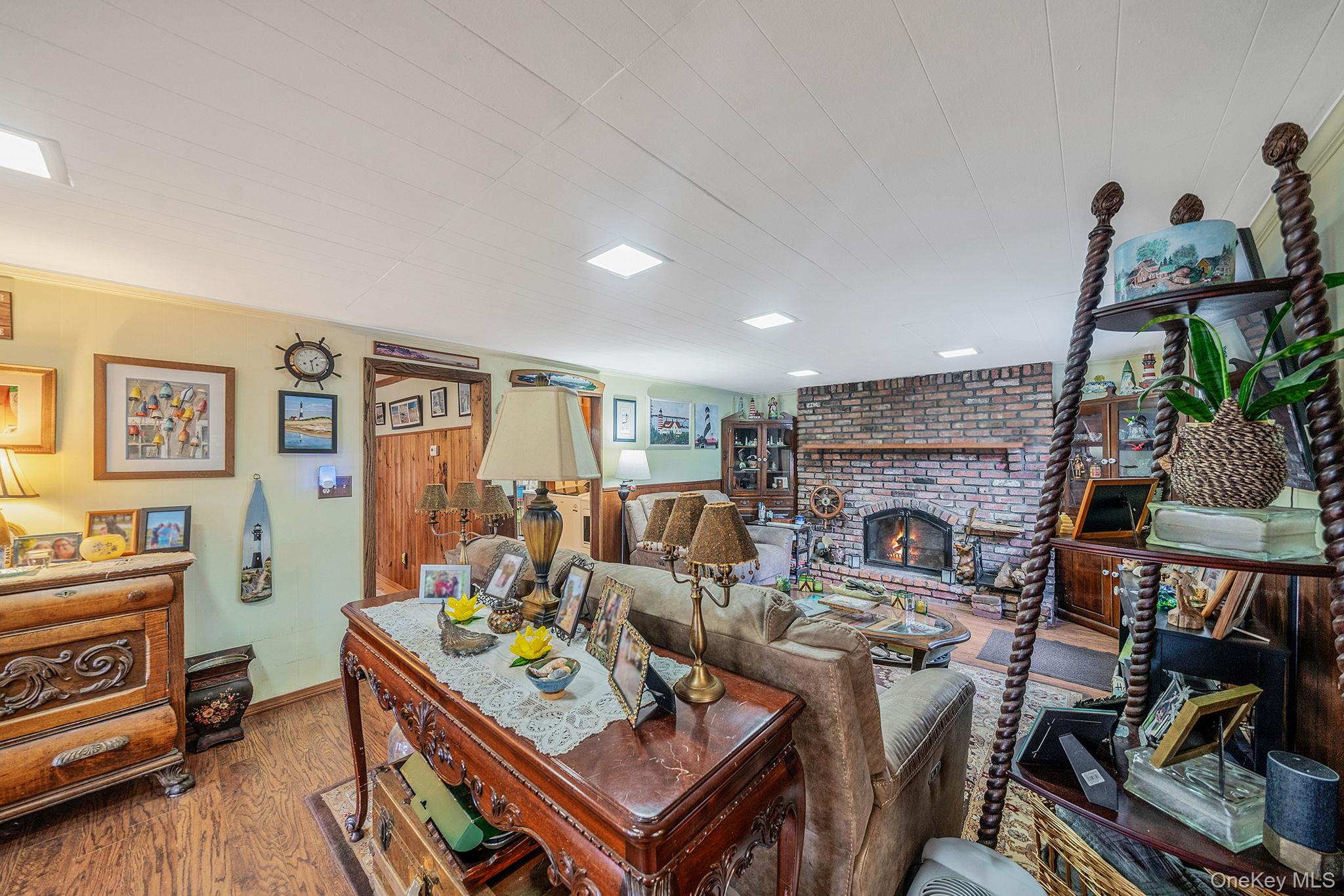 #12 photo, 43 Wiggins Avenue, সাফোক কাউন্টি Patchogue , NY 11772