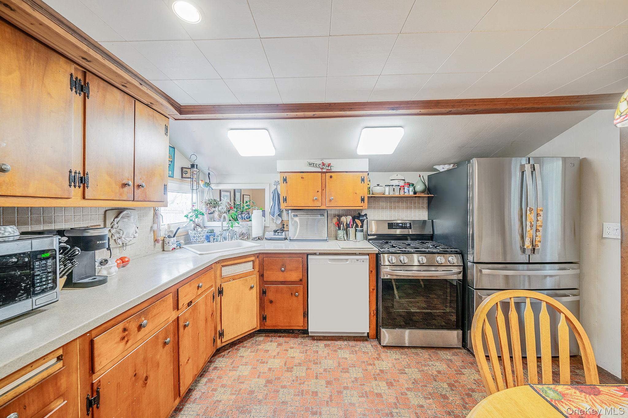 #19 photo, 43 Wiggins Avenue, সাফোক কাউন্টি Patchogue , NY 11772