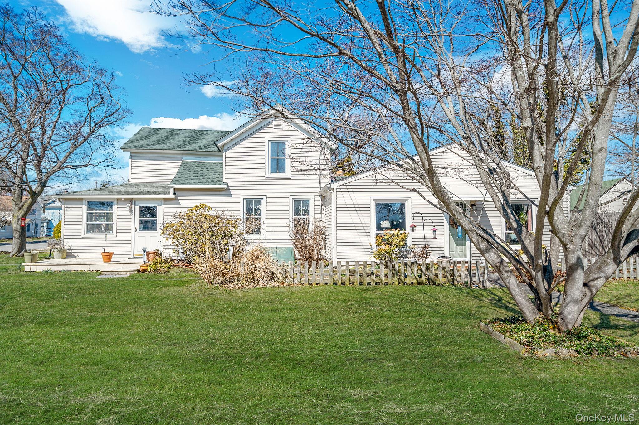 #2 photo, 43 Wiggins Avenue, সাফোক কাউন্টি Patchogue , NY 11772