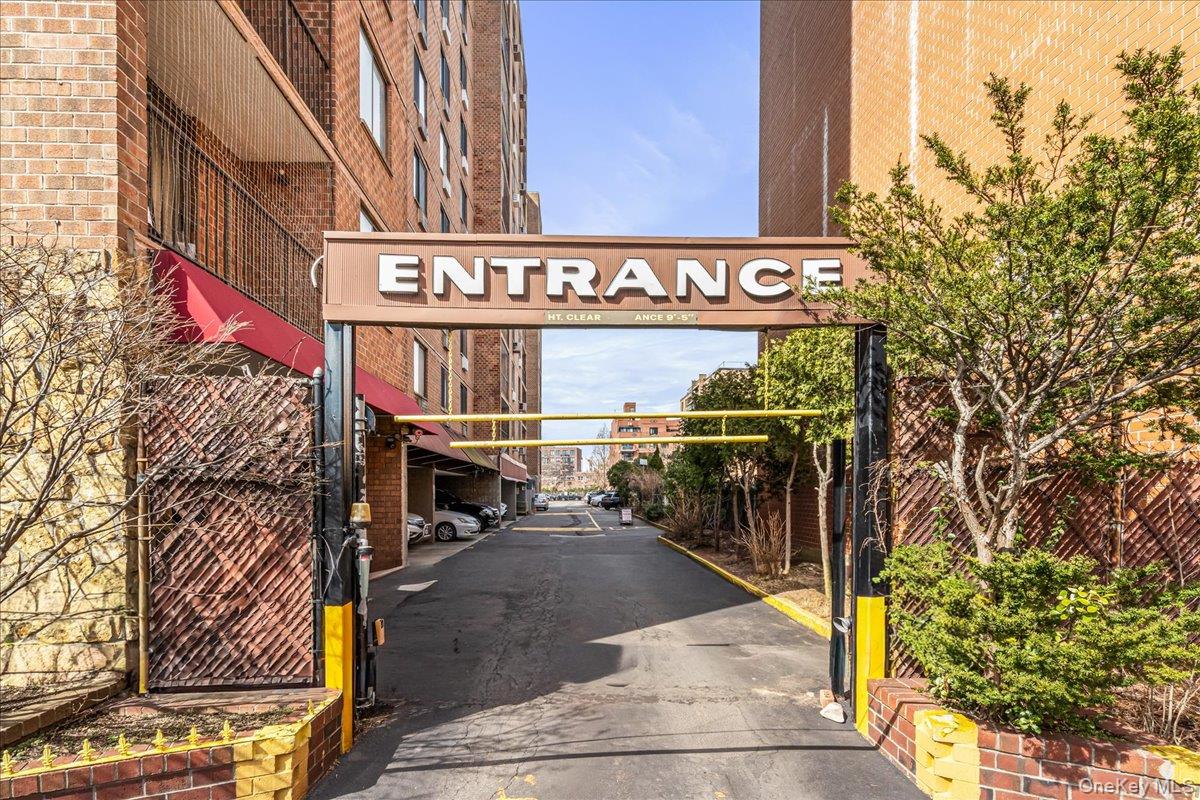 #17 photo, 14477 Roosevelt Avenue, কুইন্‌স Flushing , NY 11354