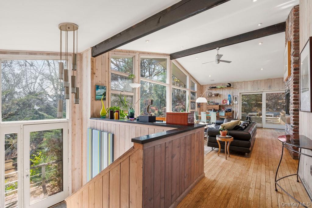 #7 photo, 27 Atterbury Road, Southampton , NY 11968