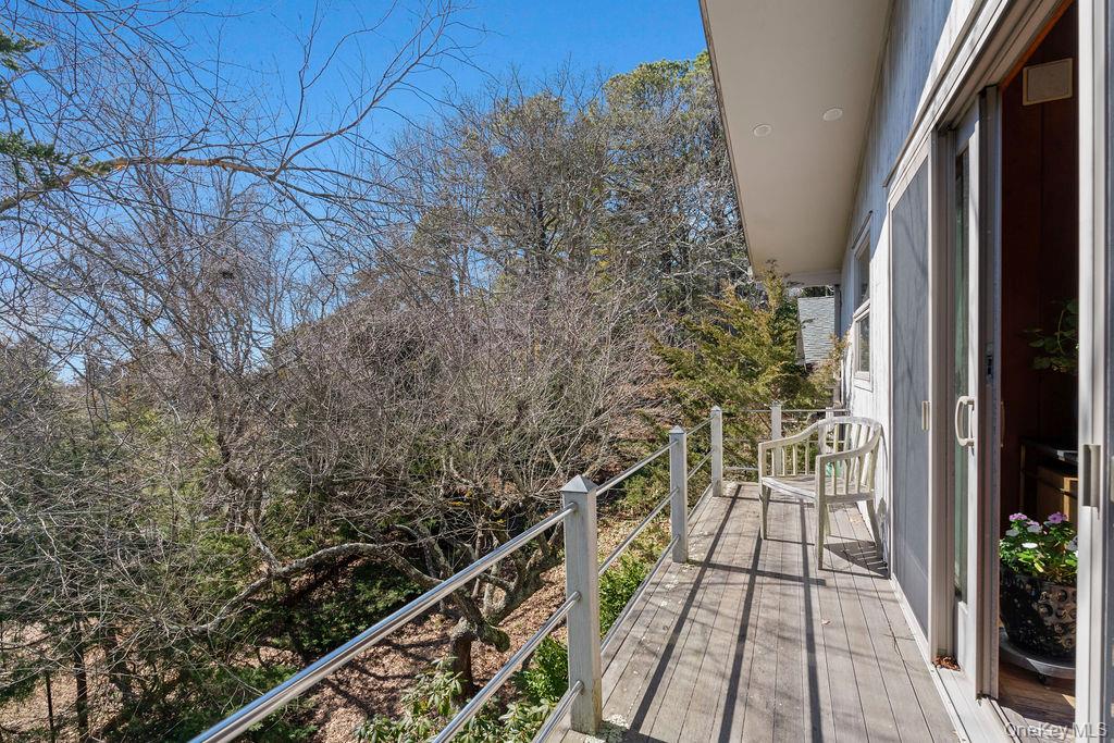 #9 photo, 27 Atterbury Road, Southampton , NY 11968