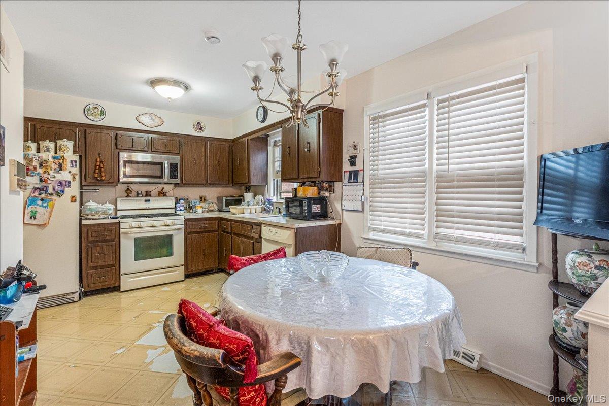 #16 photo, 196-52 45th Drive, 法拉盛 Flushing , NY 11358