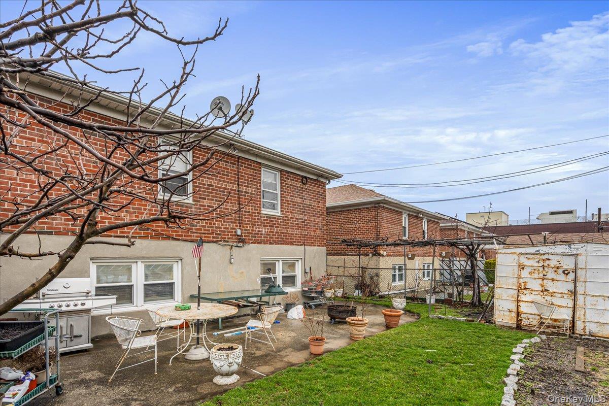 #20 photo, 196-52 45th Drive, 法拉盛 Flushing , NY 11358