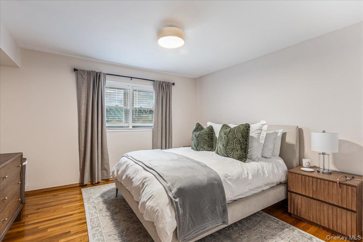 #5 photo, 196-52 45th Drive, 法拉盛 Flushing , NY 11358