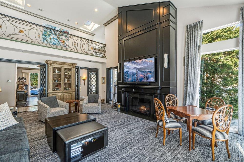 #8 photo, 8 Forest Court, নাসাউ কাউন্টি Syosset , NY 11791