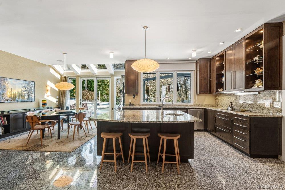 #9 photo, 8 Forest Court, নাসাউ কাউন্টি Syosset , NY 11791