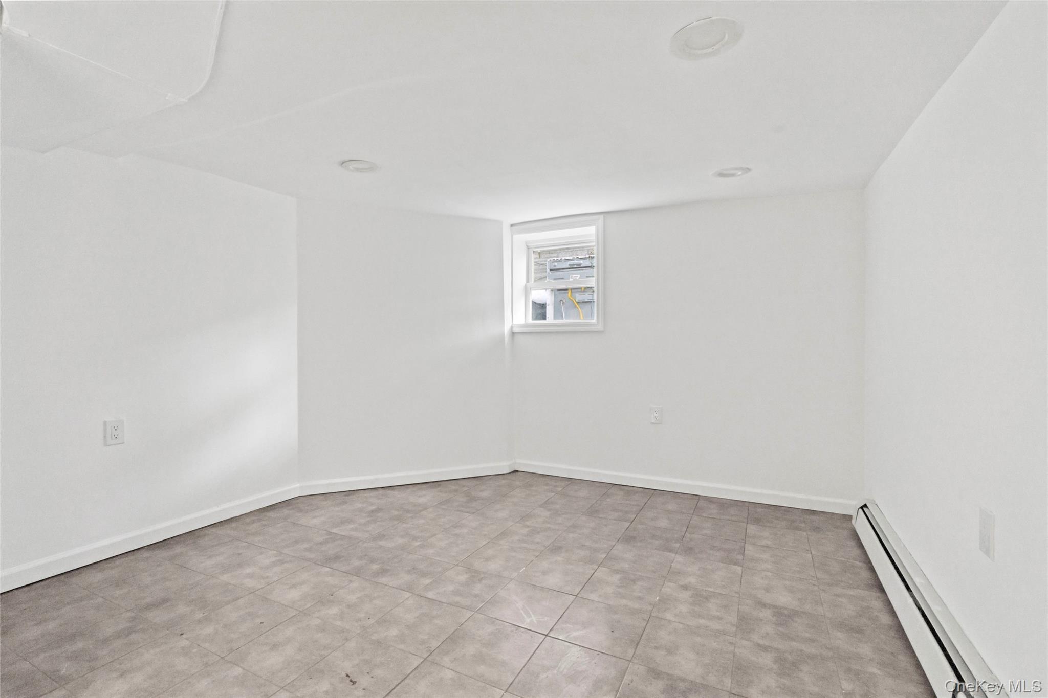 #17 photo, 254 Charles Avenue, Staten Island , NY 10302