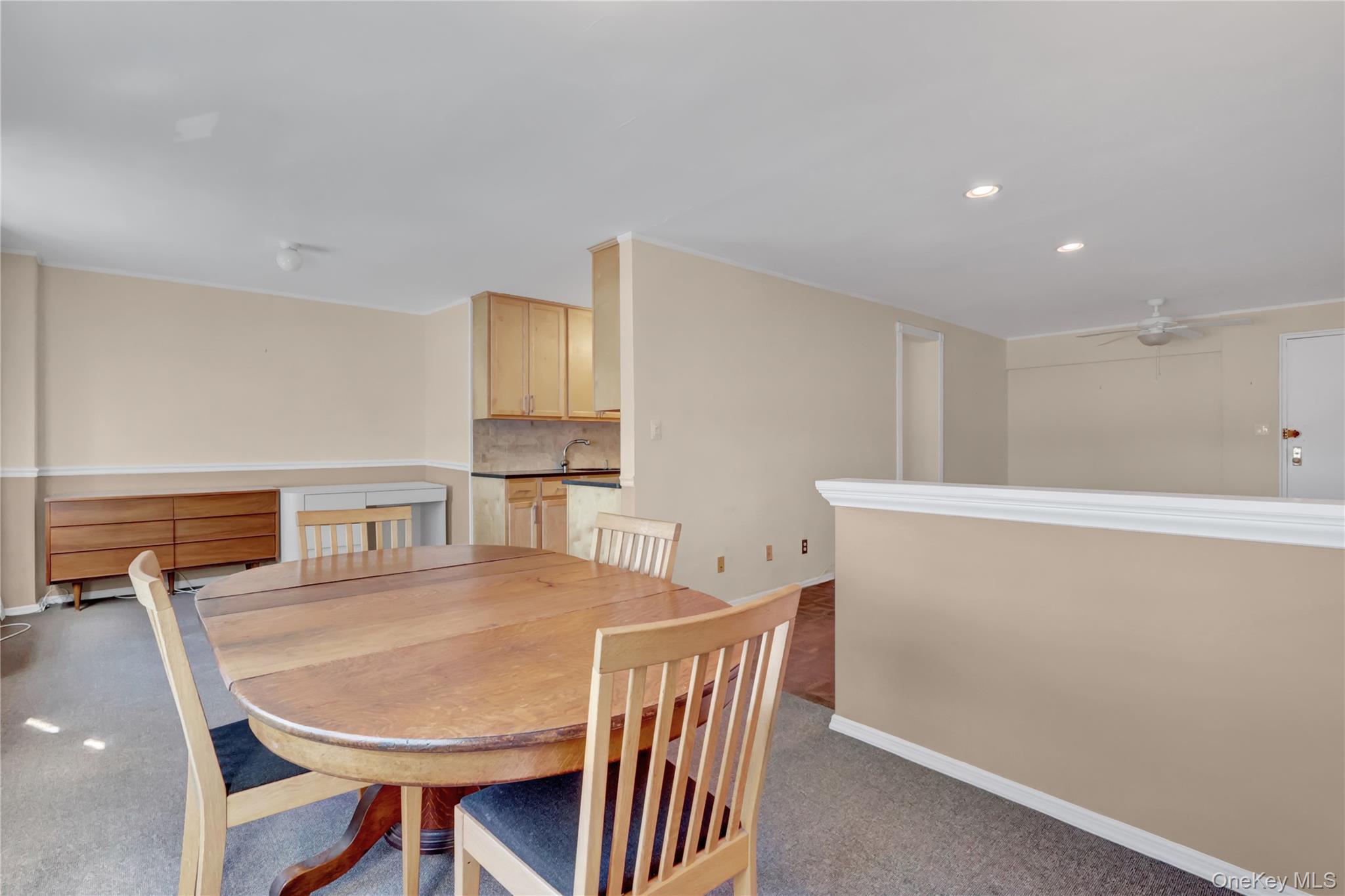 #18 photo, 54-44 Little Neck Parkway, কুইন্‌স Little Neck , NY 11362