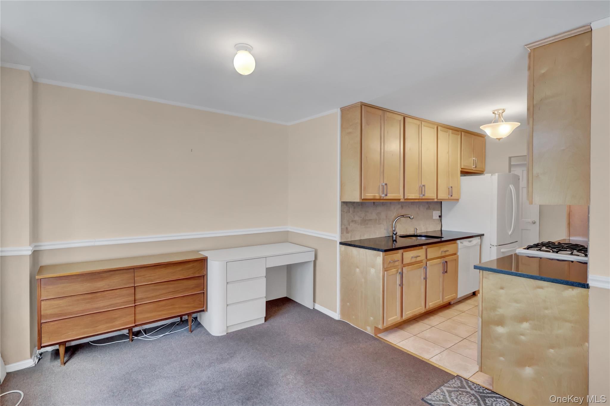 #19 photo, 54-44 Little Neck Parkway, কুইন্‌স Little Neck , NY 11362