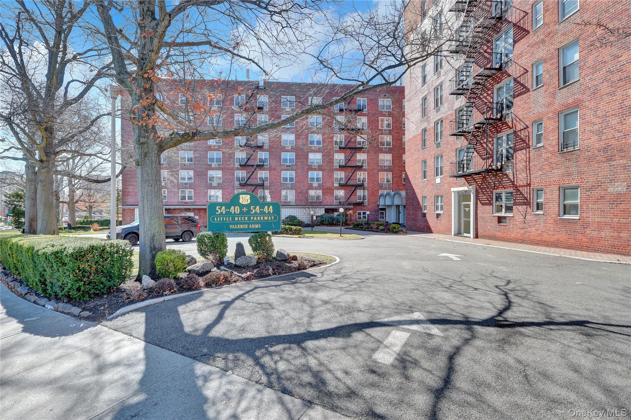 #8 photo, 54-44 Little Neck Parkway, কুইন্‌স Little Neck , NY 11362