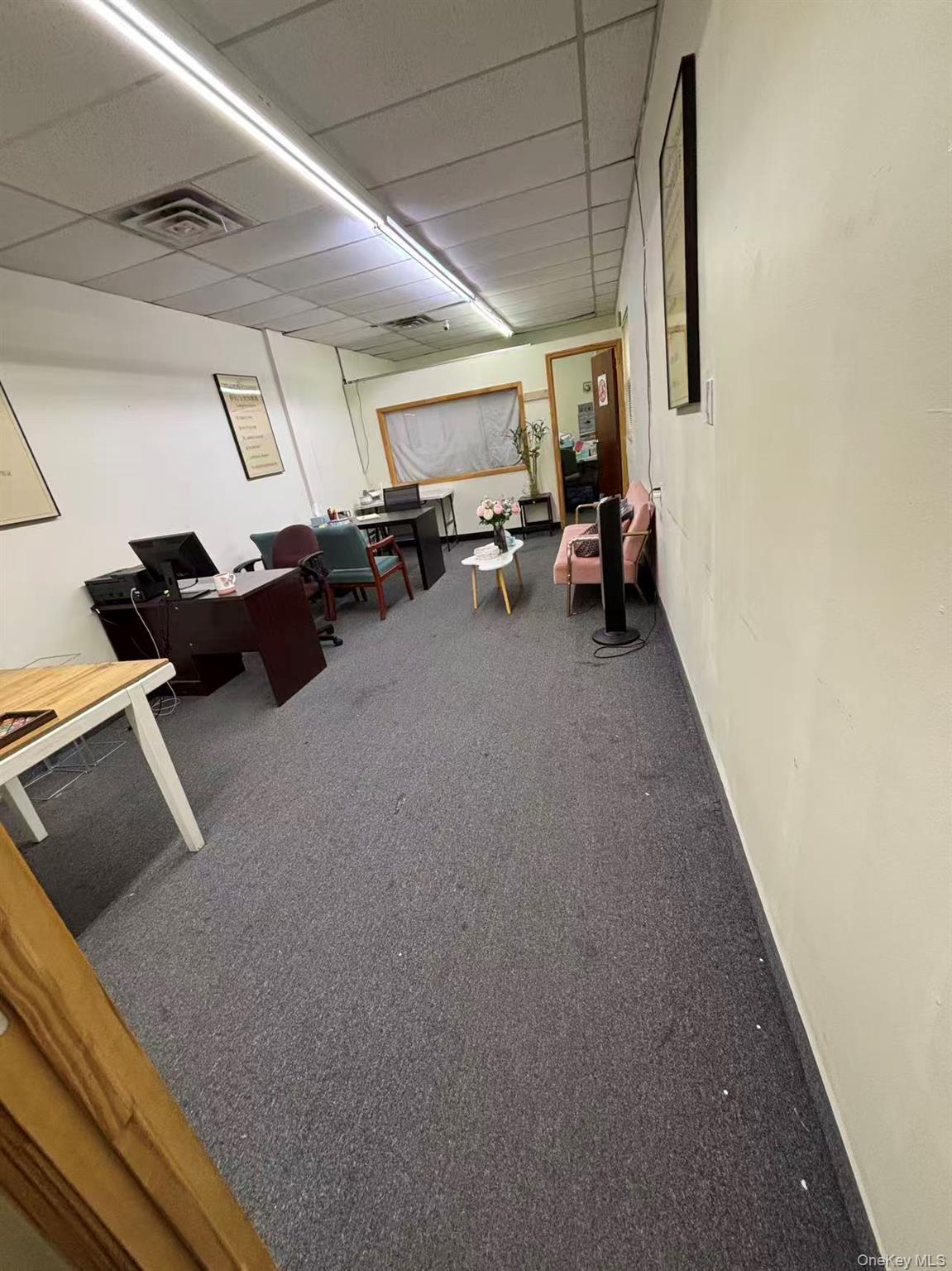 #4 photo, 136-85 Roosevelt Avenue, কুইন্‌স Flushing , NY 11354