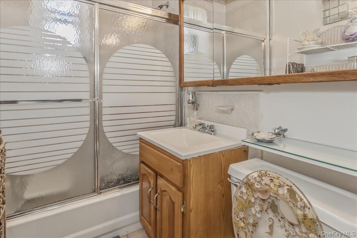 #15 photo, 21-36 77th Street, কুইন্‌স East Elmhurst , NY 11370