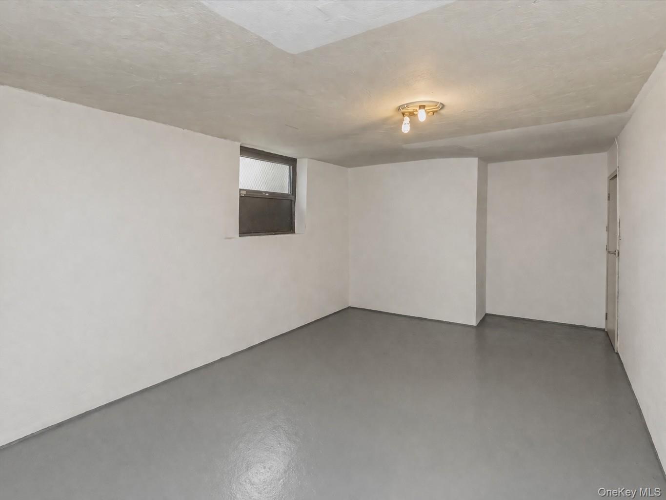 #16 photo, 21-36 77th Street, কুইন্‌স East Elmhurst , NY 11370