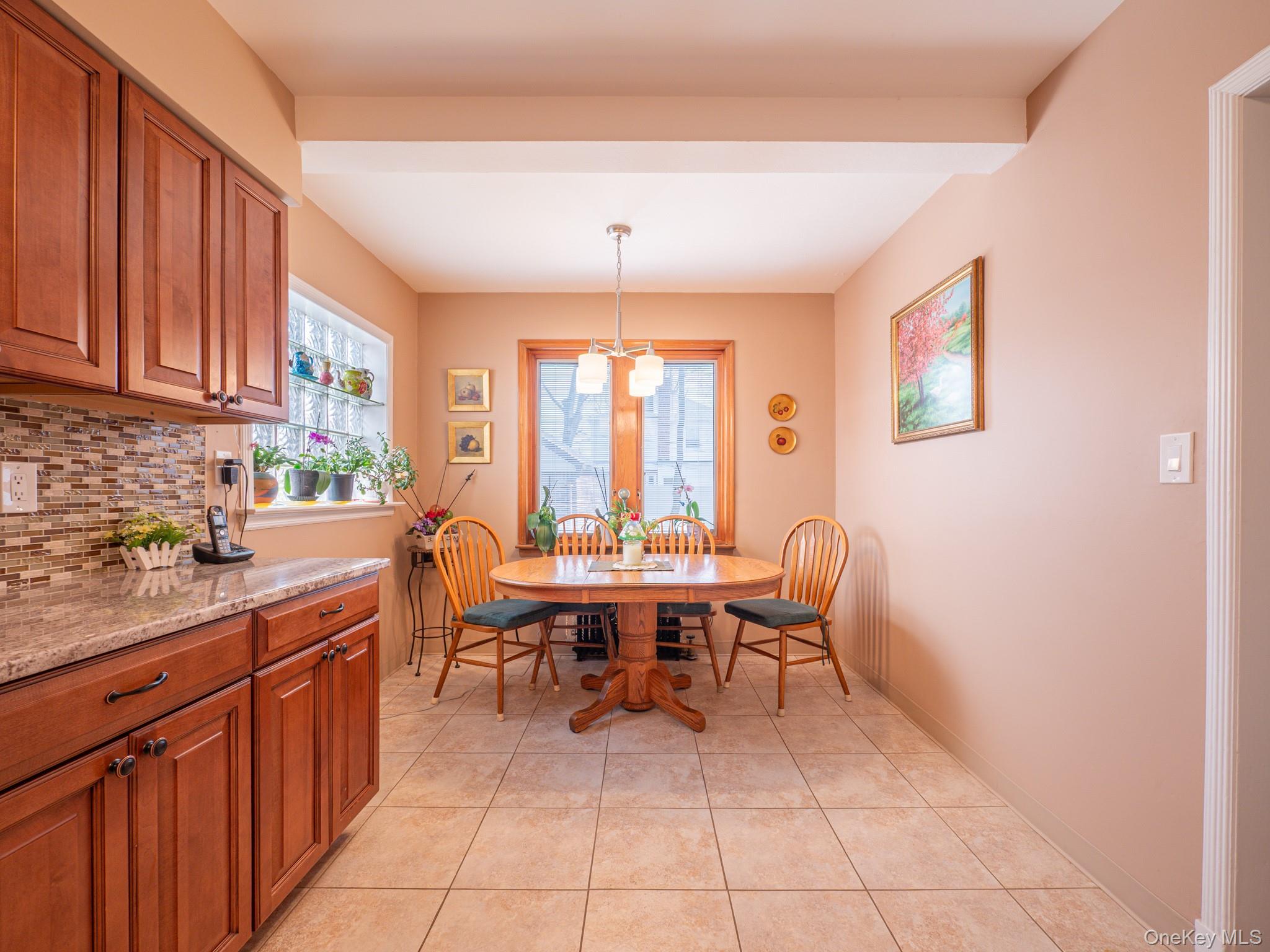 #10 photo, 7363 195th Street, फ्रेश मेडॉस Fresh Meadows , NY 11366